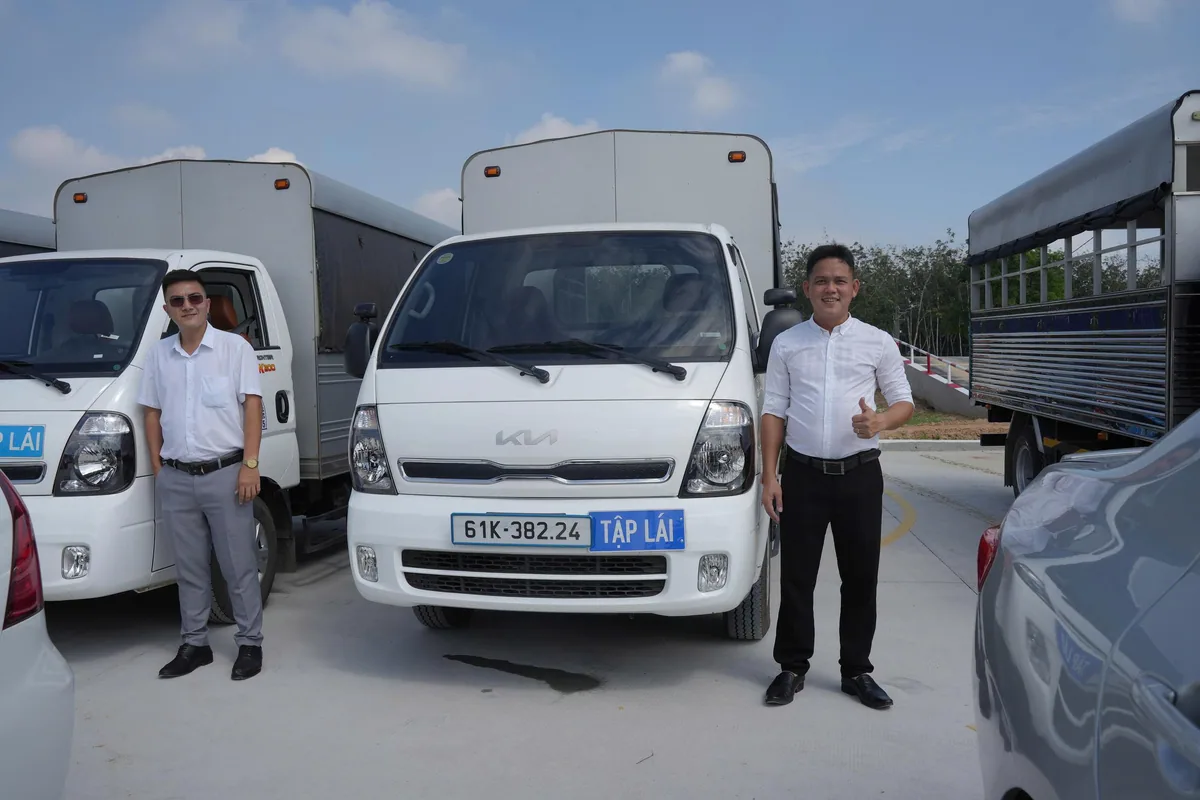 Giáo viên Nguyễn Thanh Tùng