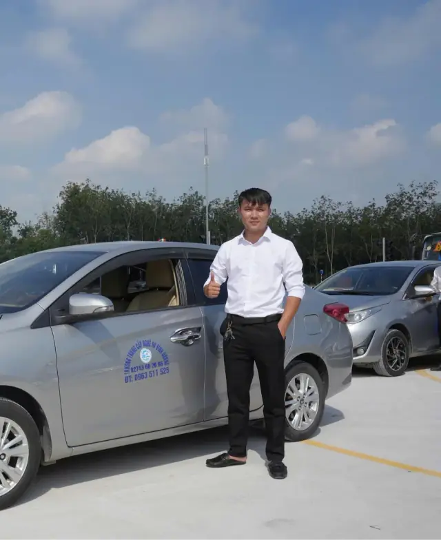 Giáo viên Trần Đăng Khoa